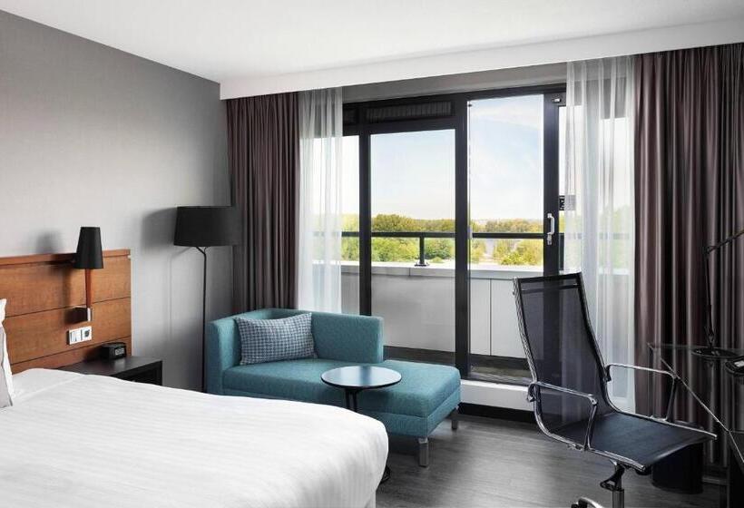 Suite Ejecutiva, Courtyard Amsterdam Airport