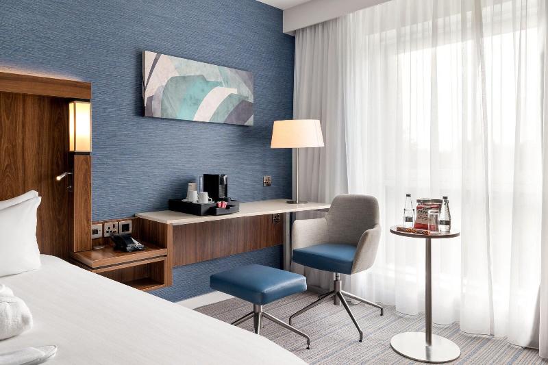 اتاق اجرایی با تخت بزرگ, Courtyard By Marriott Glasgow Airport