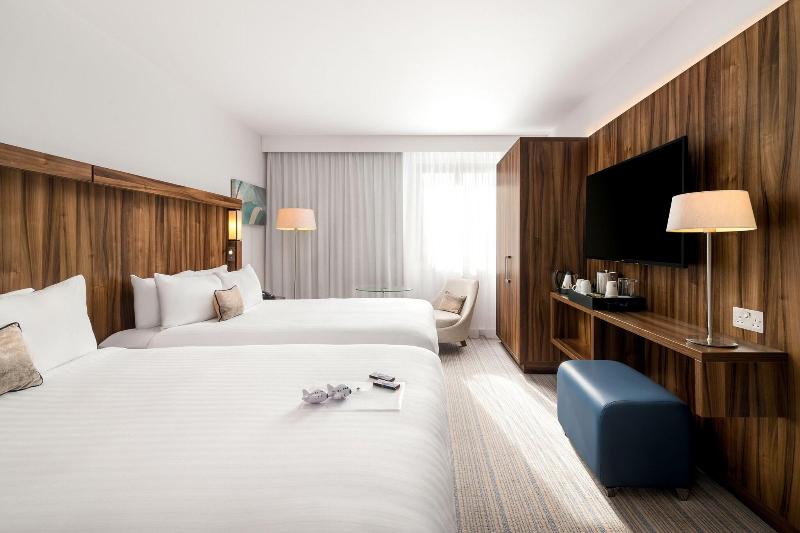 اتاق خانوادگی, Courtyard By Marriott Glasgow Airport