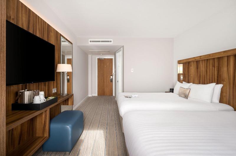 اتاق خانوادگی, Courtyard By Marriott Glasgow Airport