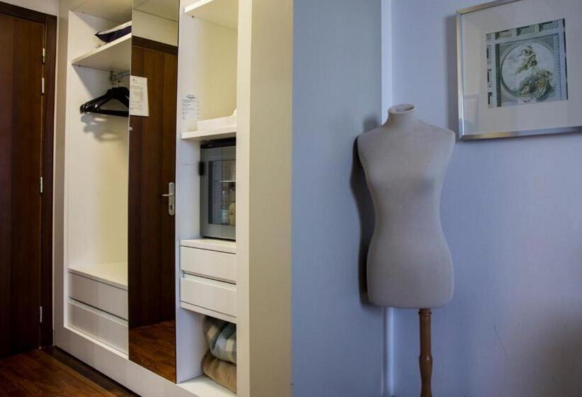 Habitación Superior, Datini