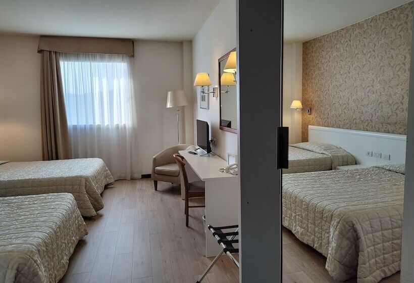 Habitación Estándar, Datini