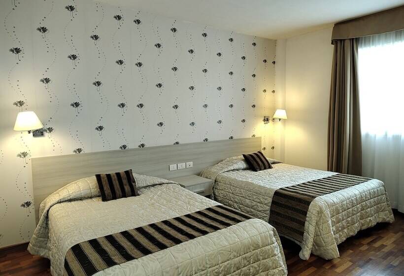Habitación Estándar, Datini
