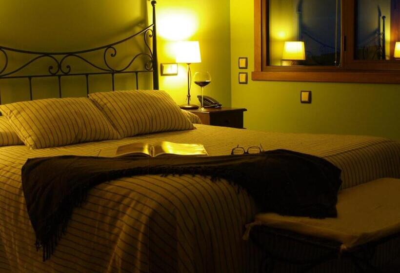 Superior Room with Terrace, Hostal El Cerro Only Adults
