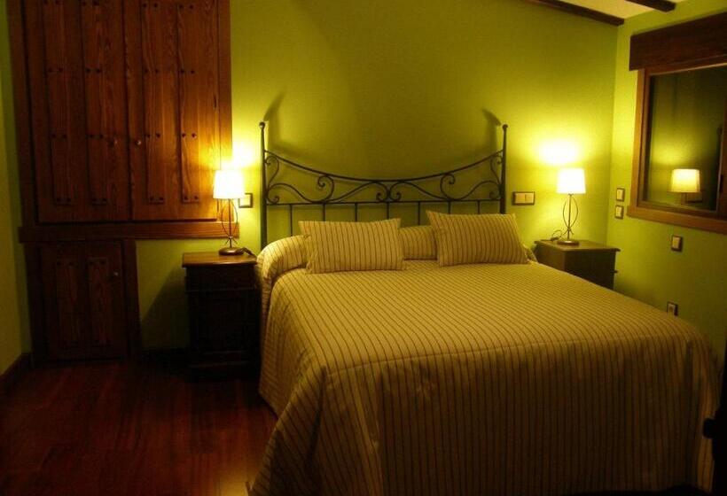 Superior Room with Terrace, Hostal El Cerro Only Adults
