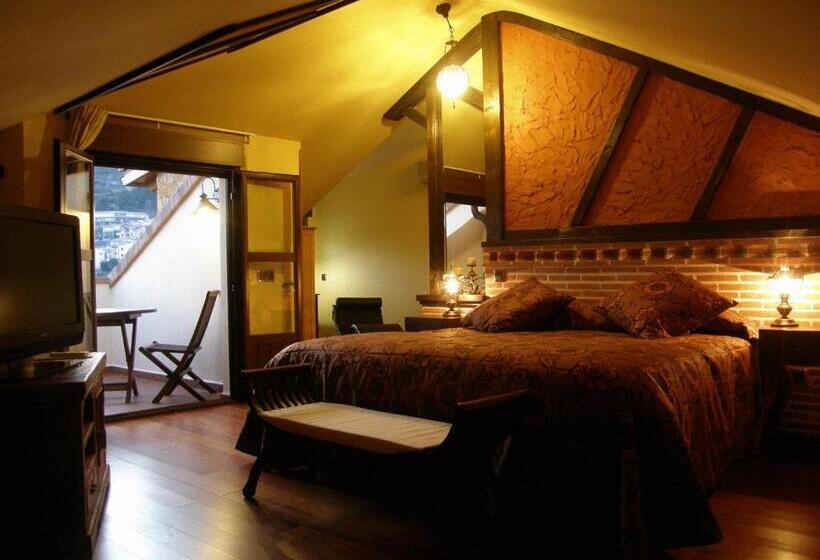 Suite, Hostal El Cerro  Only Adults