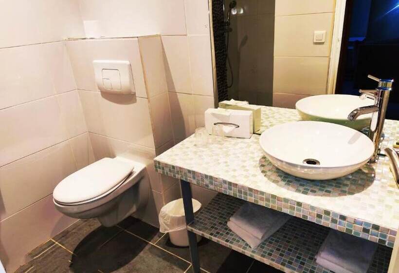 חדר סטנדרט, Hôtel L'univers