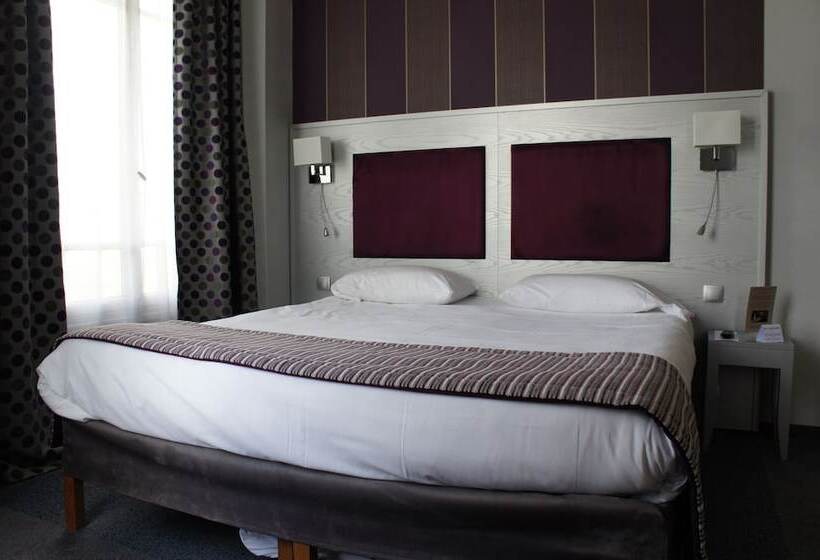 חדר אקזקיוטיב, Hôtel L'univers