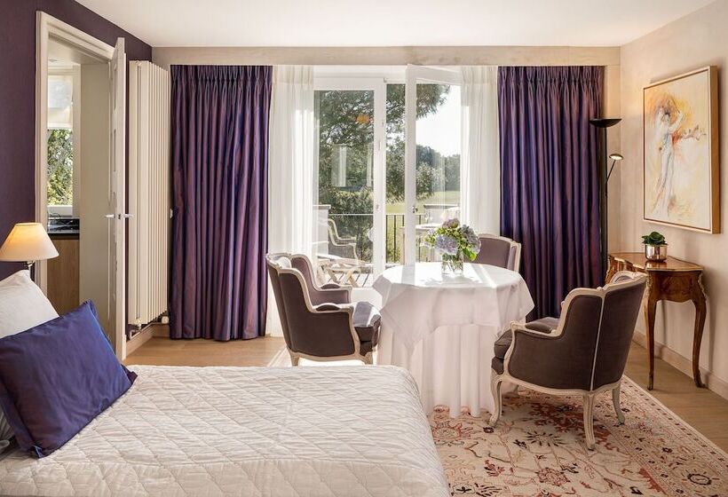 Deluxe Suite, Manoir Du Dragon