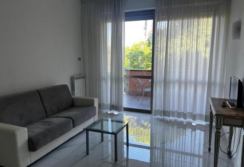 اتاق لوکس چهار تخته, Parco Tirreno