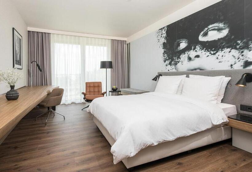 اتاق استاندارد, Radisson Blu Hotel Köln