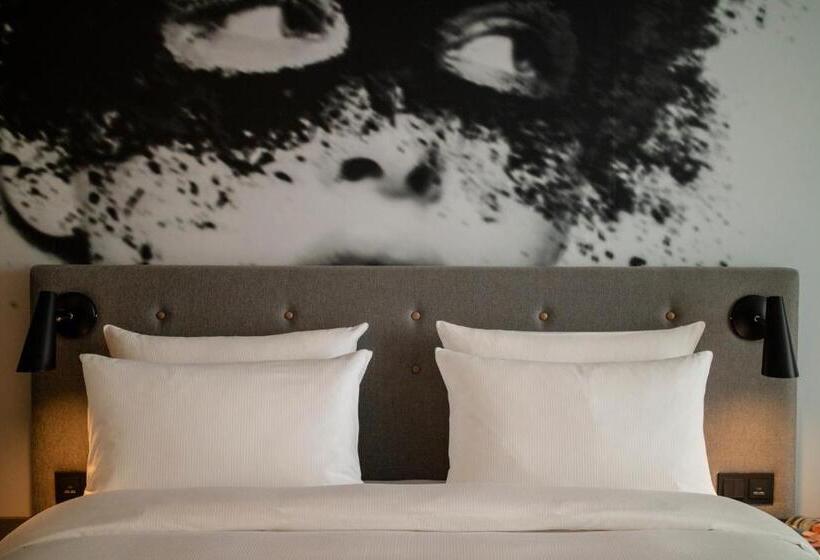 اتاق سوپریور با چشم‌انداز باغ, Radisson Blu Hotel Köln