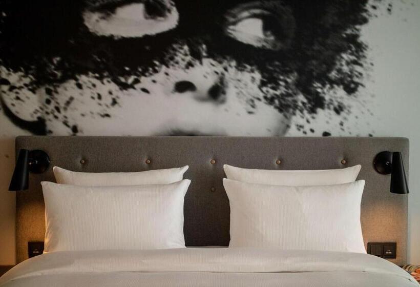 اتاق سوپریور با چشم‌انداز باغ, Radisson Blu Hotel Köln