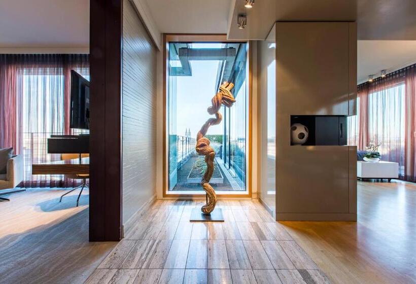 سوئیت پرزیدنت, Radisson Blu Hotel Köln