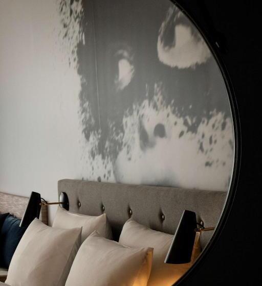 اتاق استاندارد, Radisson Blu Hotel Köln