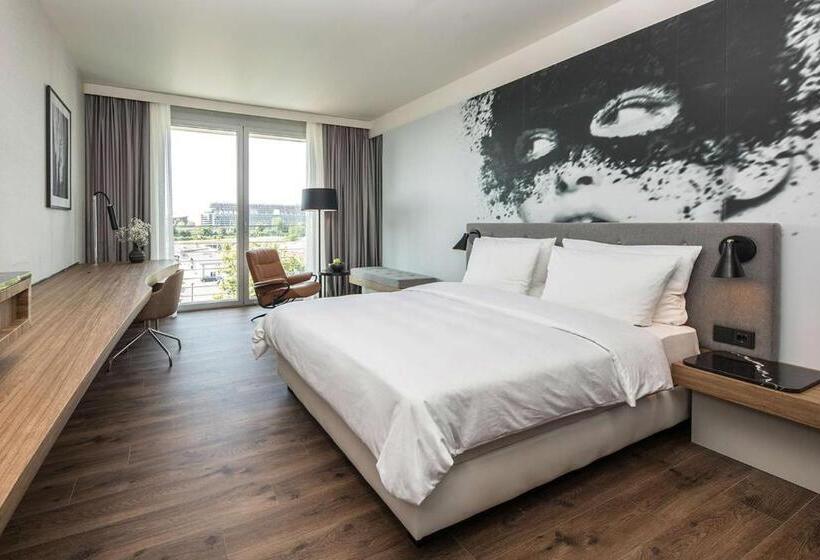 اتاق استاندارد, Radisson Blu Hotel Köln