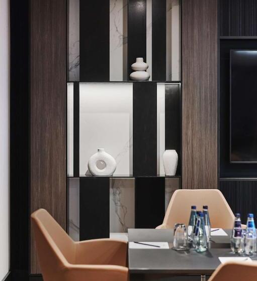 اتاق اجرایی با مشاهده, Radisson Collection Hotel, Warsaw