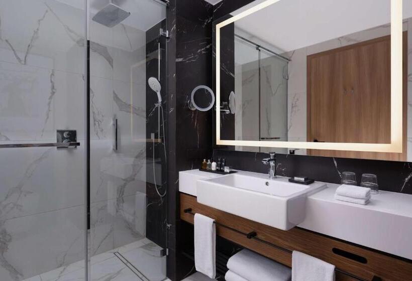 اتاق اجرایی با مشاهده, Radisson Collection Hotel, Warsaw