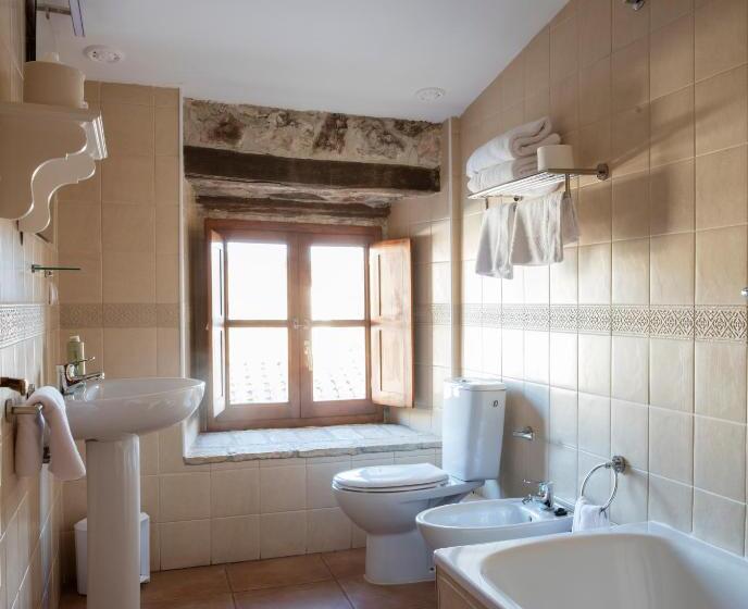 اتاق استاندارد, Tugasa Hotel La Posada