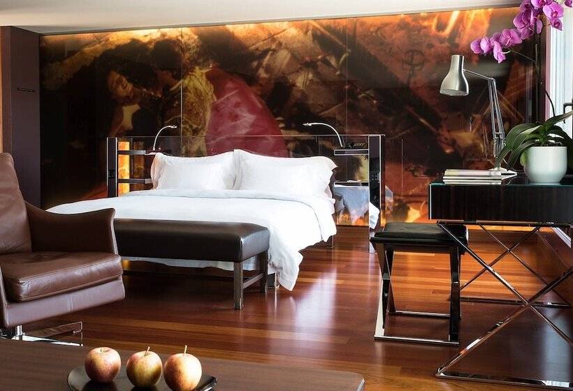 阁楼房, The Hotel Lucerne, Autograph Collection