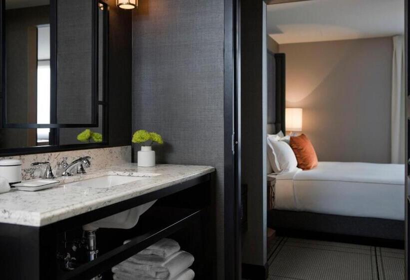 Suite Adapted for people with reduced mobility, Viceroy Washington Dc