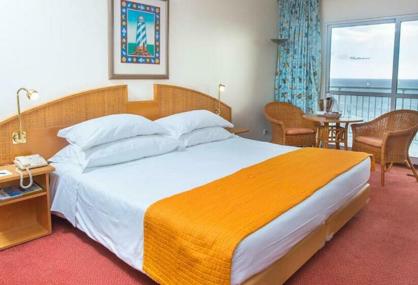 اتاق کلاسیک با چشم‌انداز دریا, Pestana Ocean Bay Resort