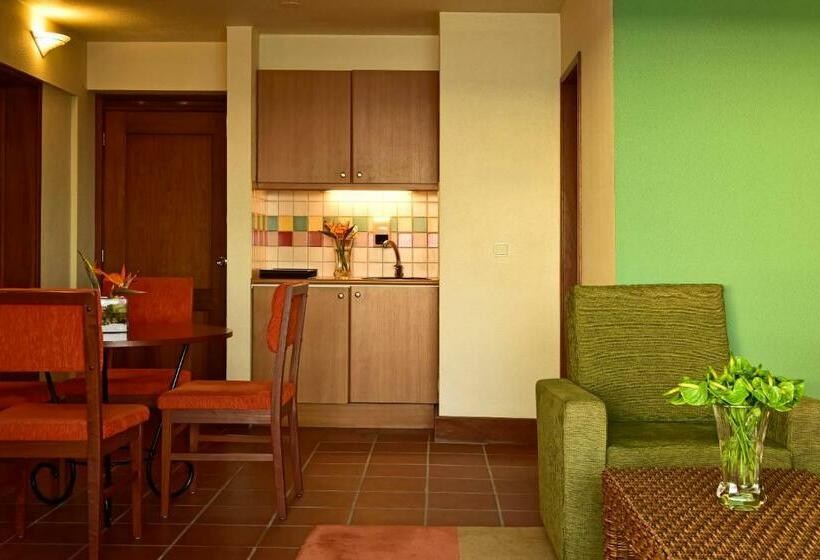 سوییت, Pestana Ocean Bay Resort