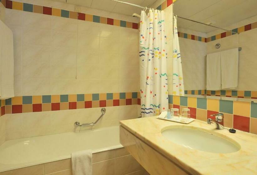 استودیوی کلاسیک, Pestana Ocean Bay Resort