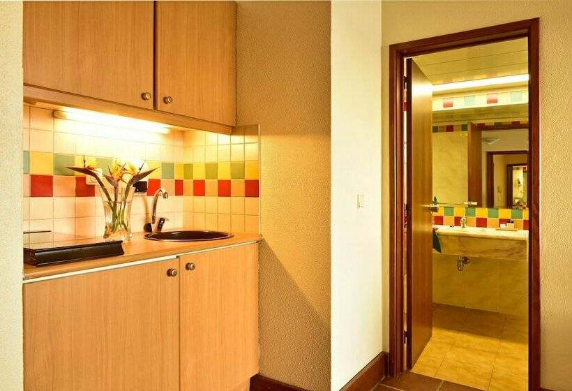 استودیوی کلاسیک, Pestana Ocean Bay Resort
