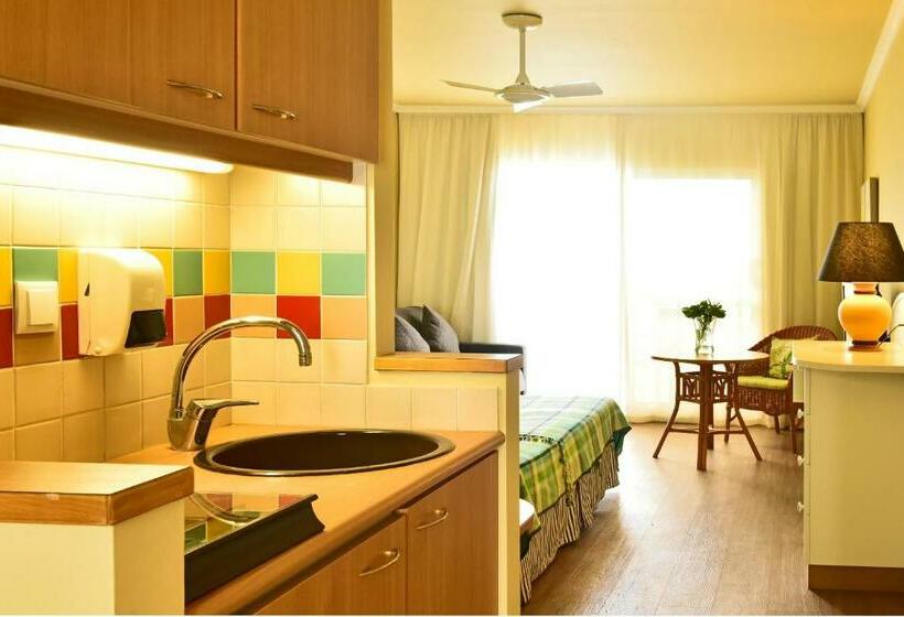 استودیوی پریمیوم, Pestana Ocean Bay Resort