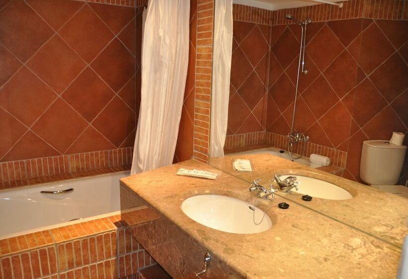 2 Bedroom Superior Apartment, Pedras D El Rei