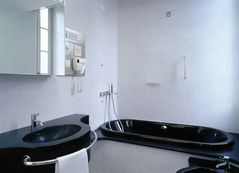اتاق کلاسیک, Unahotels Vittoria Firenze
