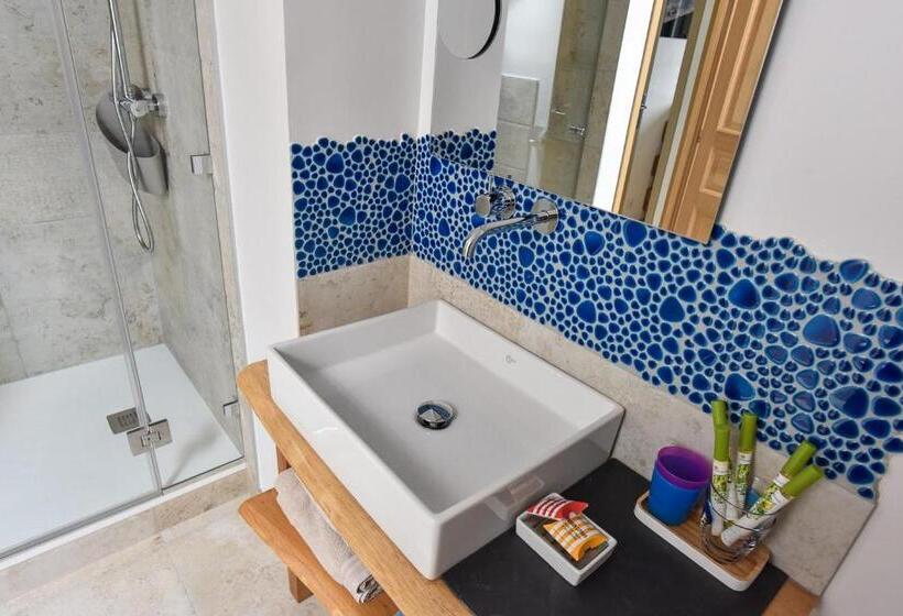 سوییت خانوادگی, Petite Emeraude