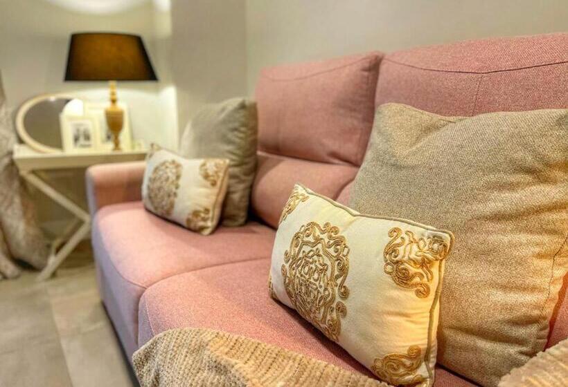 جناح مطلّ علي الحديقة, Hostal Boutique Plaza Cantarero