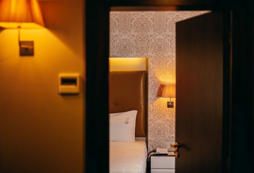 سوییت جونیور, Forte De São Francisco Hotel Chaves