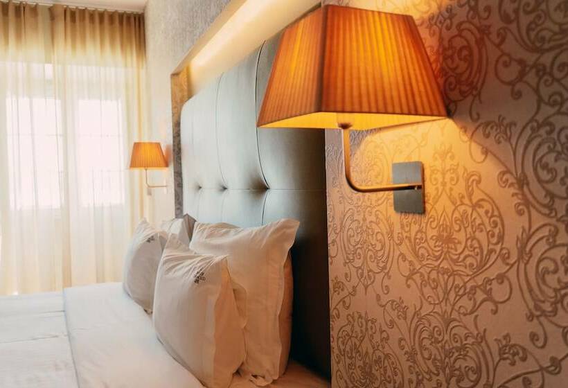 سوییت جونیور, Forte De São Francisco Hotel Chaves