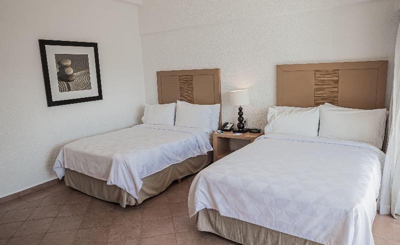 Quarto standard, Holiday Inn Resort Acapulco