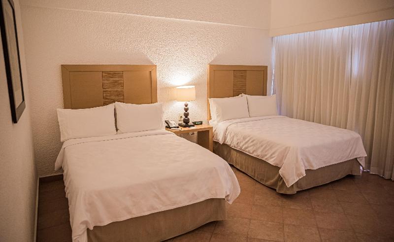 Quarto standard, Holiday Inn Resort Acapulco