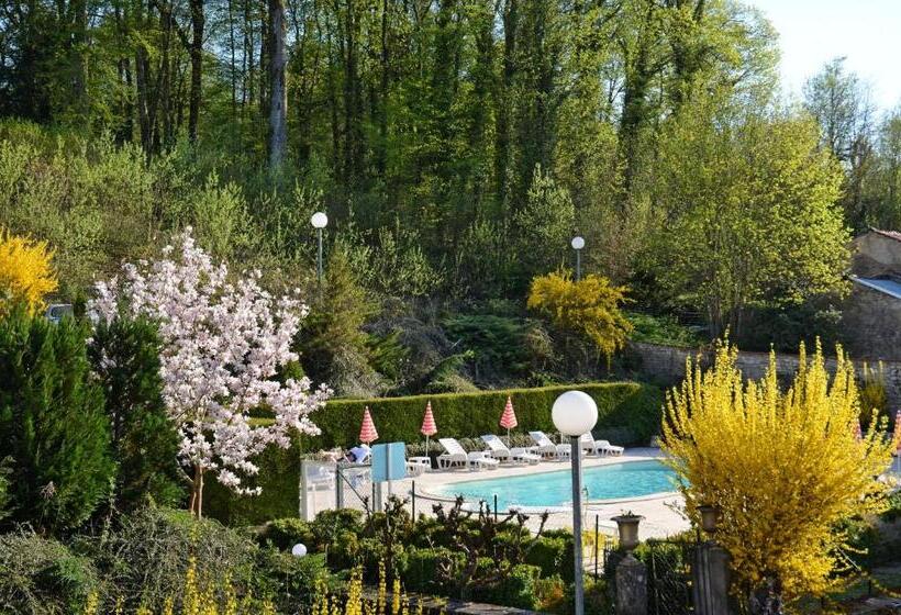 Chambre Standard Vue Jardin, Hôtel Et Studios D Orfeuil