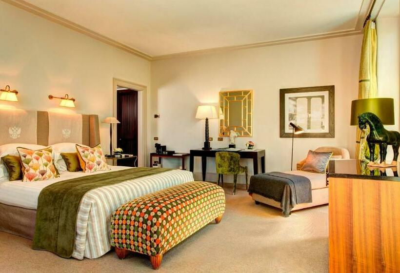 سوییت جونیور, Rocco Forte Hotel De Russie