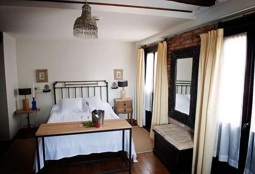 اتاق استاندارد, Posada Santa Ana