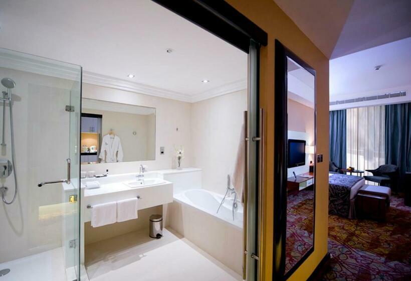 اتاق سوپریور, Millennium Airport Hotel Dubai