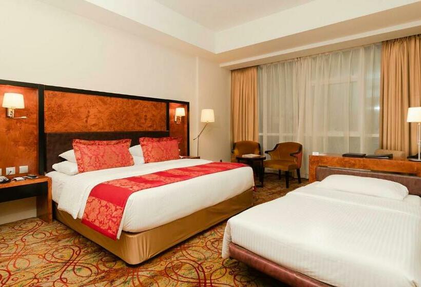 Quarto Superior Cama King, Millennium Airport  Dubai