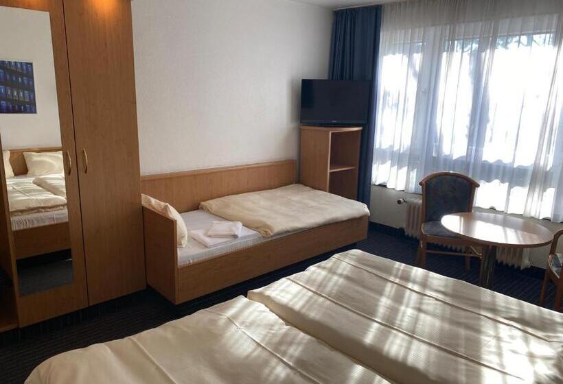 اتاق استاندارد سه نفره, Mirage City Hotel Stuttgart Zentrum