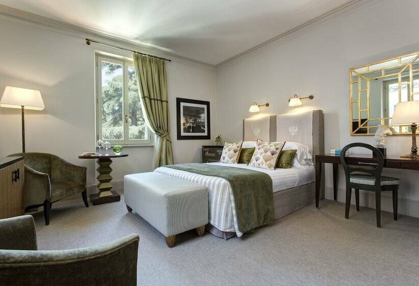 اتاق اجرایی, Rocco Forte Hotel De Russie
