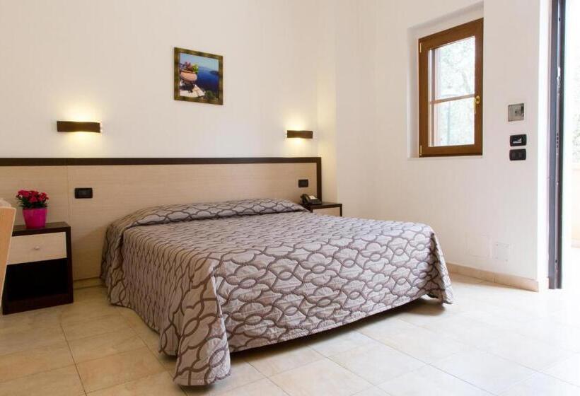 اتاق سوپریور, Albergo Il Giardino