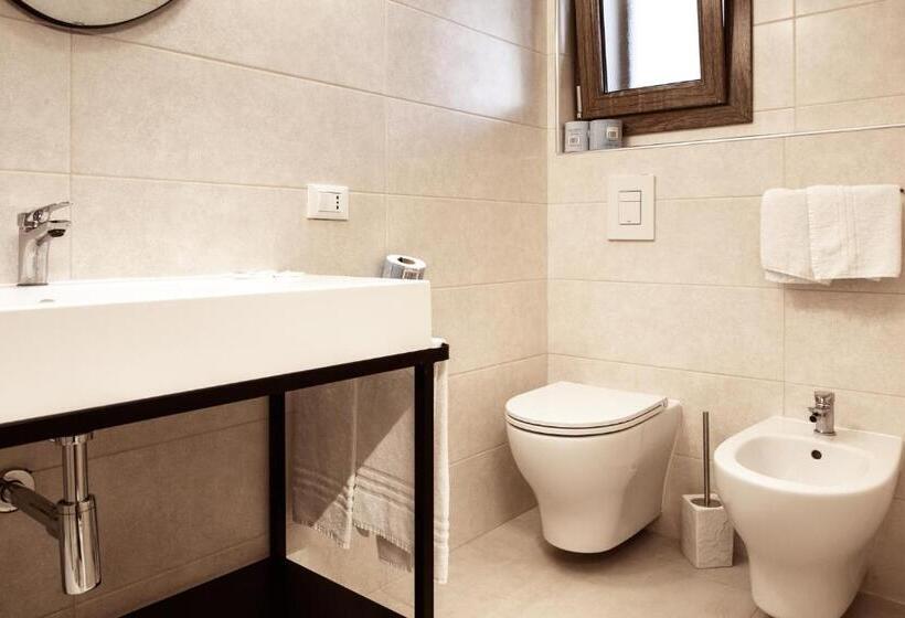 اتاق لوکس, Albergo Il Giardino