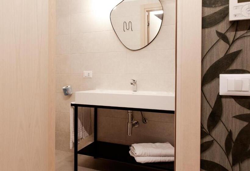 اتاق لوکس, Albergo Il Giardino