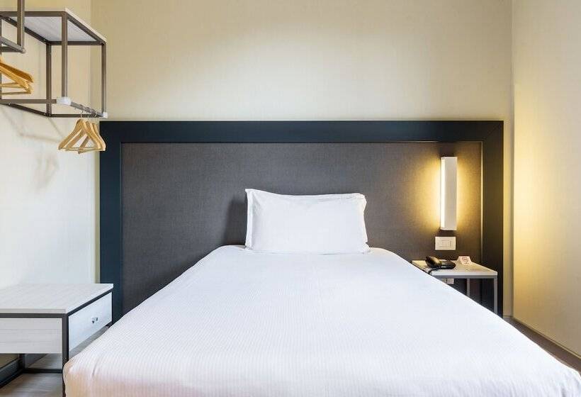 اتاق استاندارد یک نفره, B&b Hotel Milano Aosta