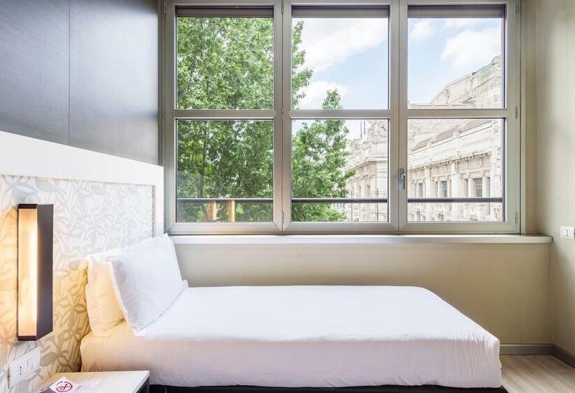 اتاق استاندارد سه نفره, B&b Hotel Milano Aosta